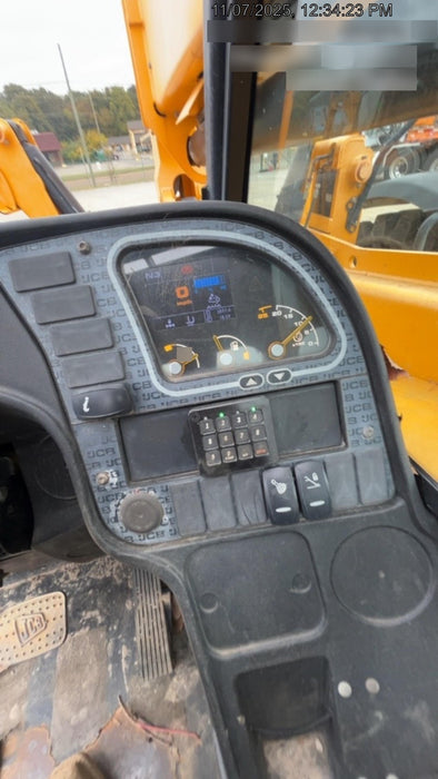 2019 JCB 512-56 109 HP w/Open ROPS, Beacon, Aux Hydraulics, Worklights, Solid Tires 60" Carriage/Forks