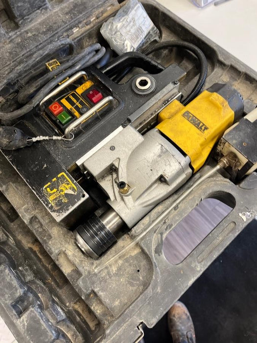 2022 DEWALT DWE1622K