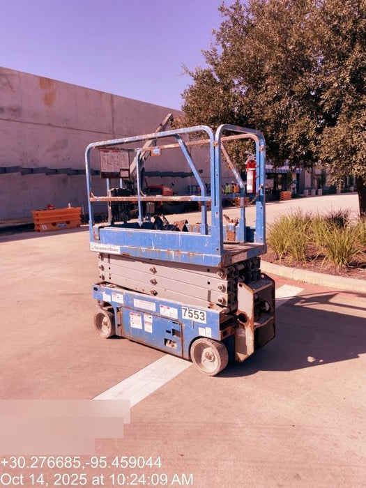 2017 Genie GS-1930 Genie GS-1930 Lift w/Fixed Rail and Chain Entry