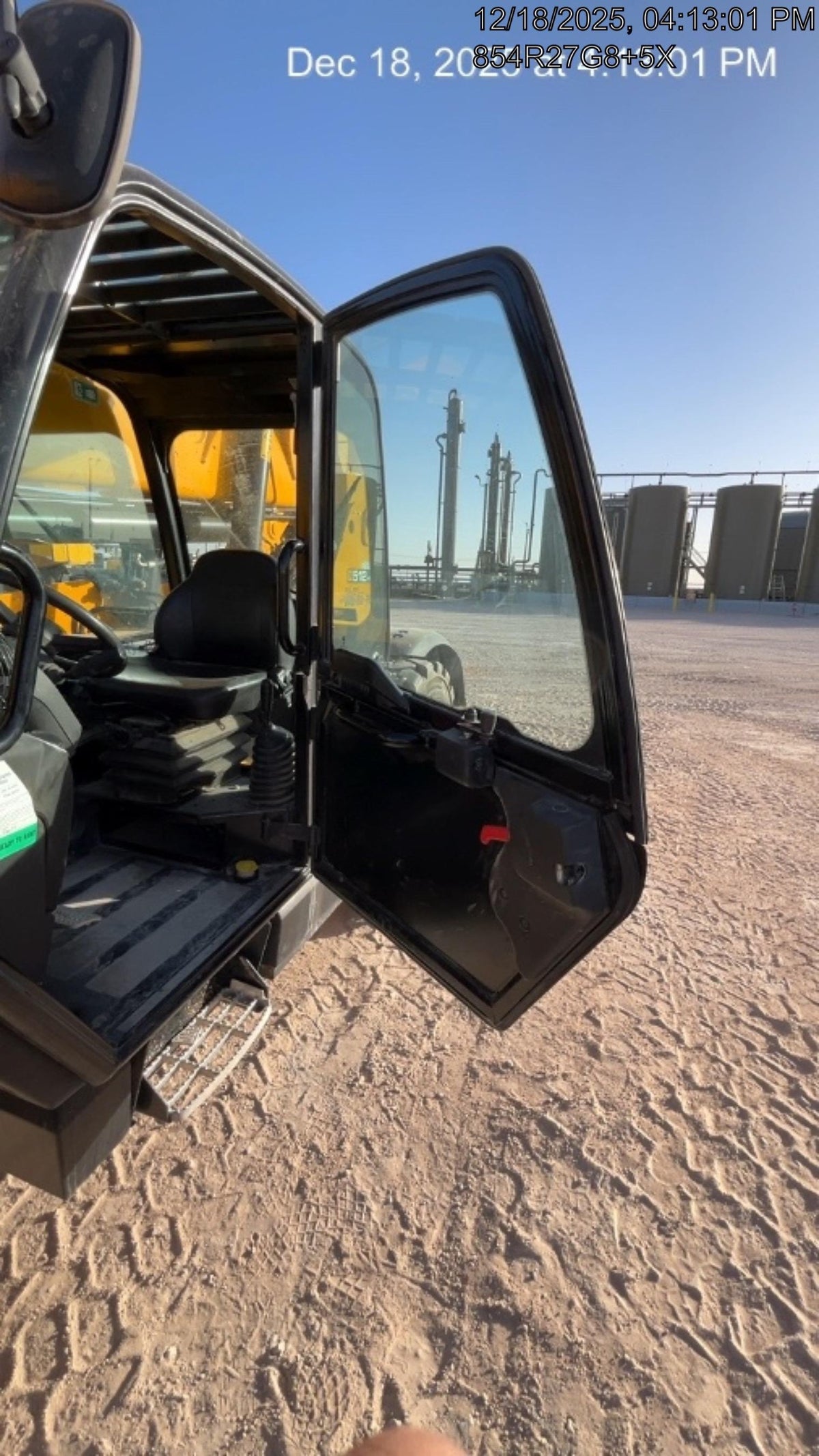 2025 JCB 512-56