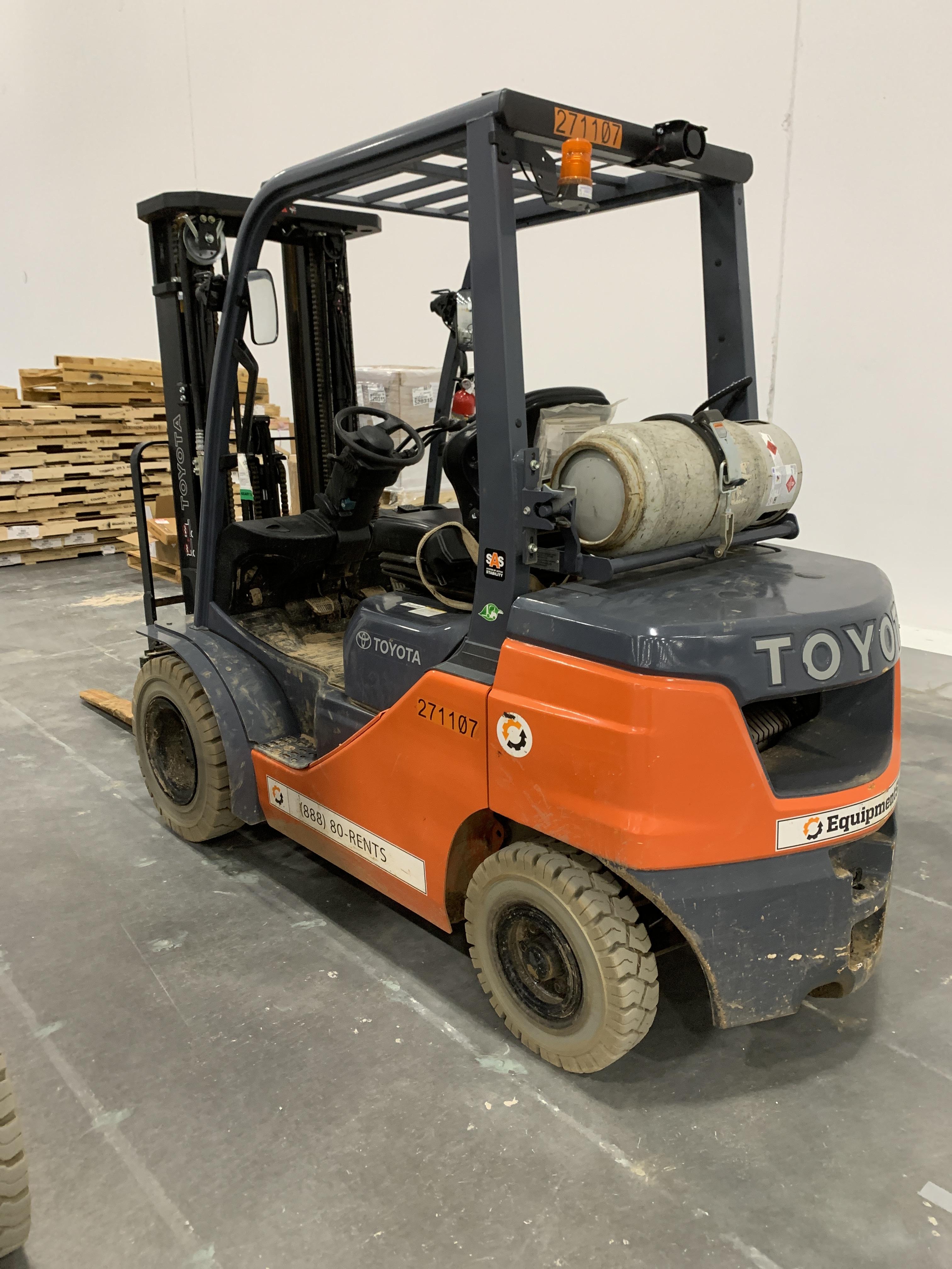 2022 TOYOTA 50-8FGU25