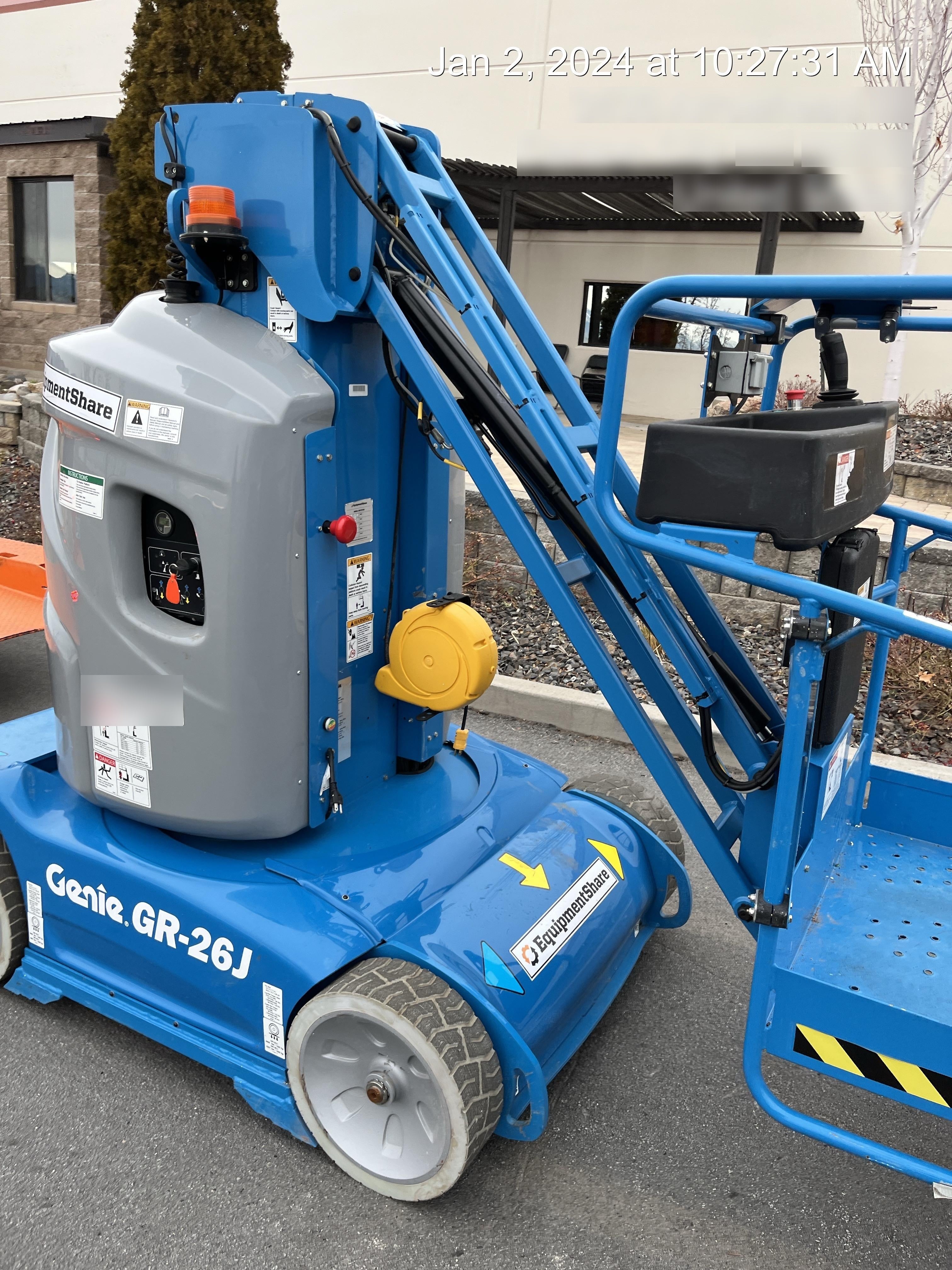 2020 GENIE GR-26J