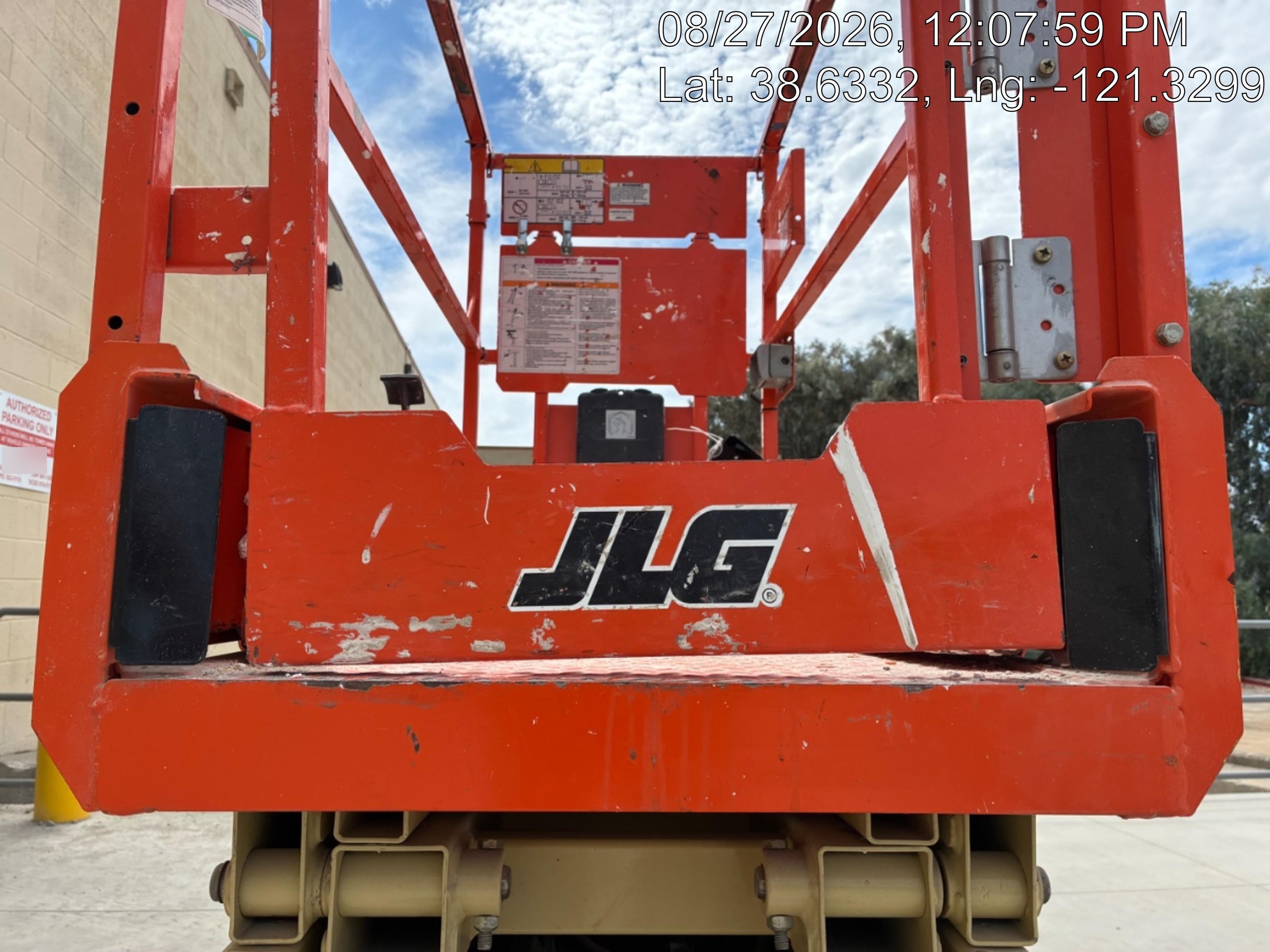 2024 JLG ES1932