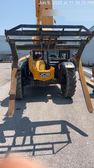2020 JCB 509-42 Canopy, Solid Tires, Work Lights, Beacon, Aux Hydraulics, Back up Alarm, Lifting Eye, ES Decals