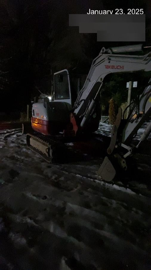 2021 TAKEUCHI TB260-CR