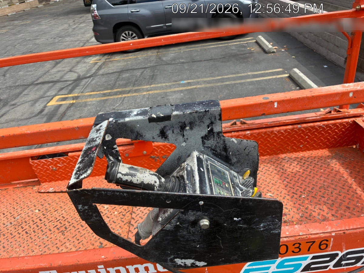 2022 JLG ES2632