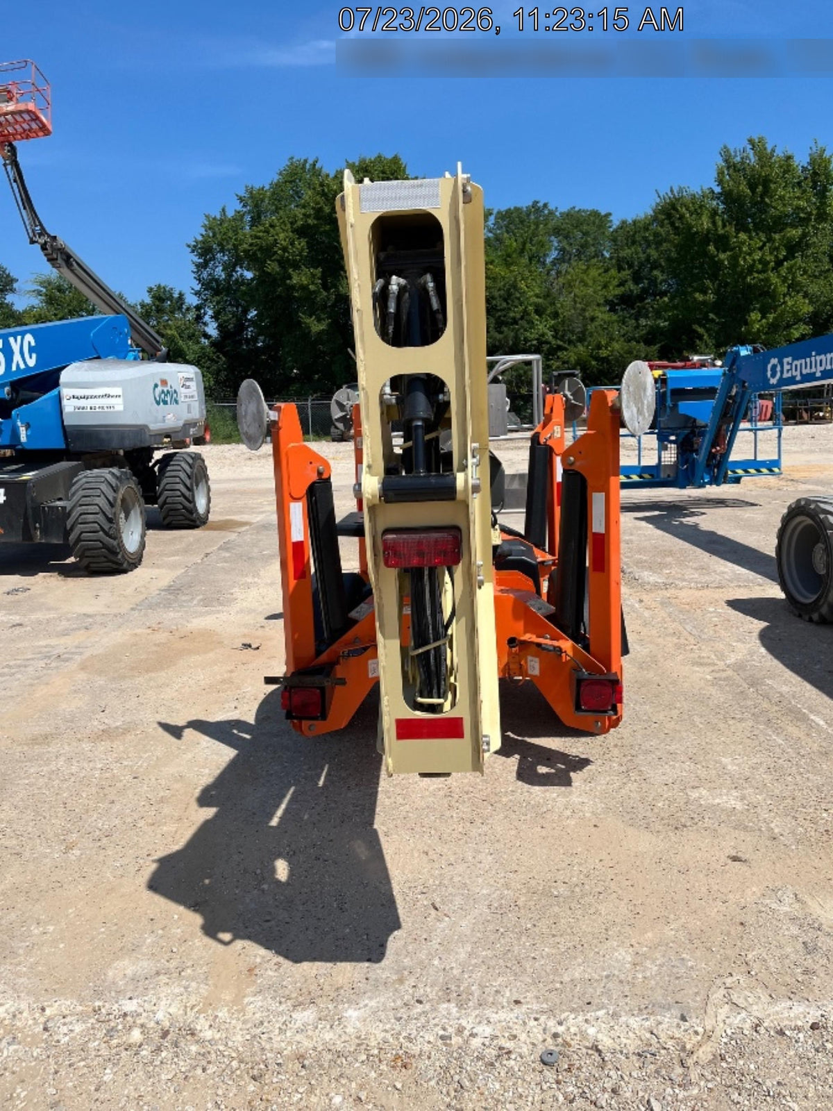 2022 JLG T350