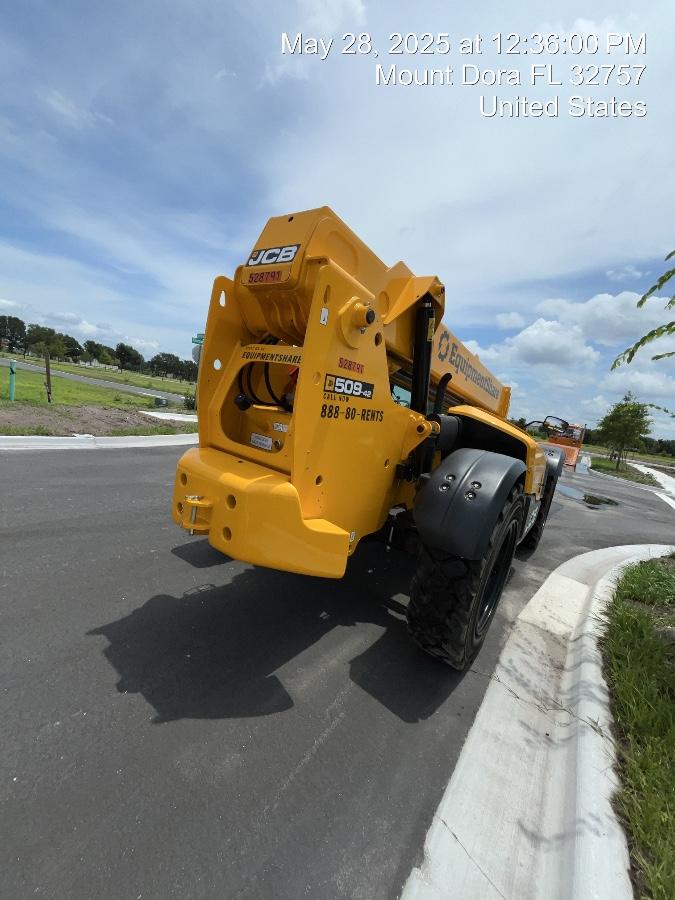 2025 JCB 509-42