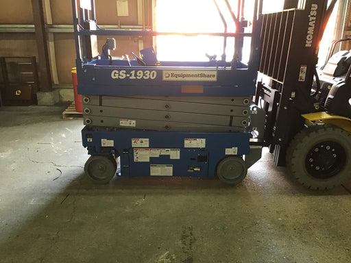 2019 Genie GS-1930 Half Height Swing Gate, 800W Inverter