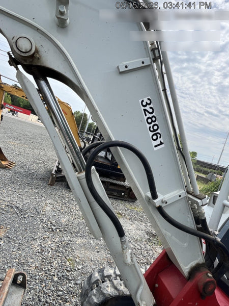 2023 TAKEUCHI TB235-2R