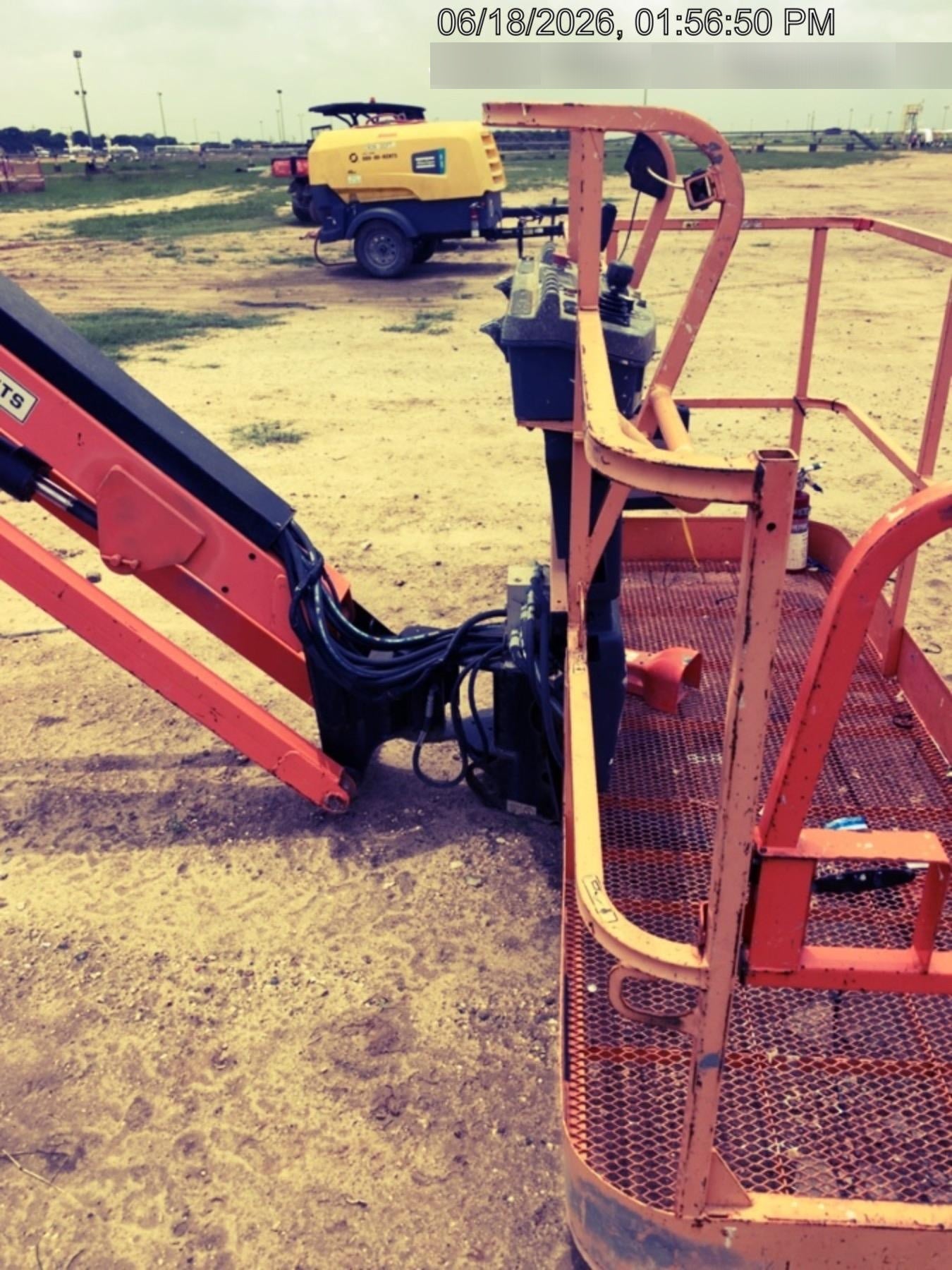 2019 JLG 600AJ