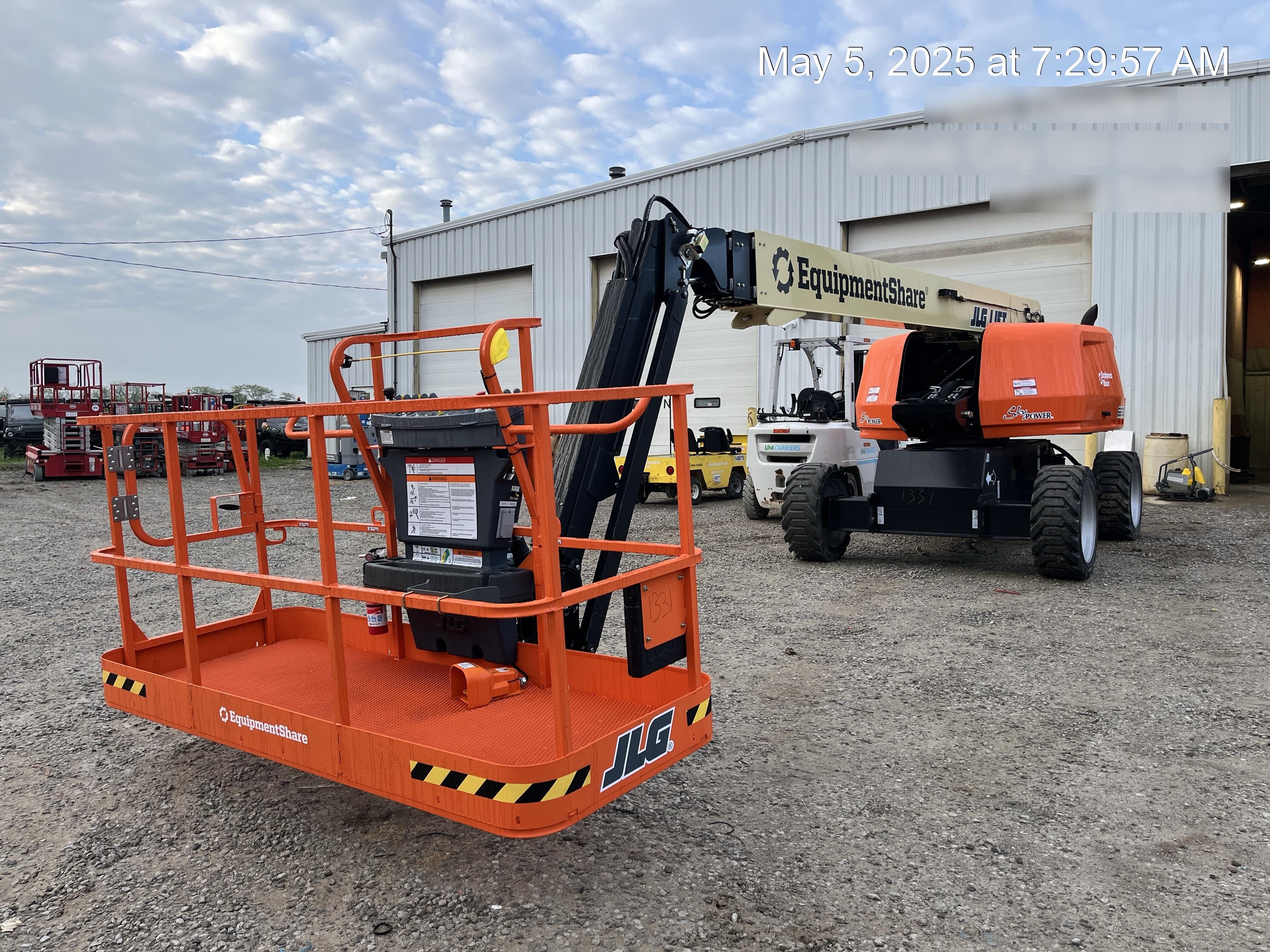 2025 JLG 660SJ