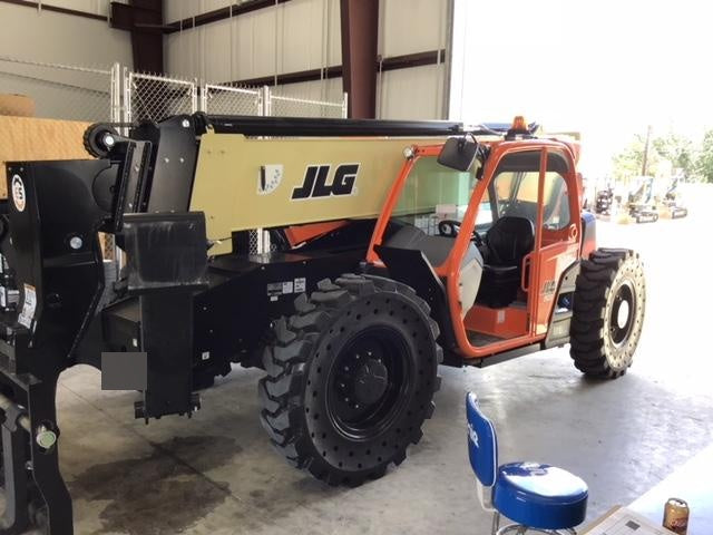 2018 JLG 1255 JLG Skytrak 1255, Cab w/Heat and A/C, Solid Tires (shipping-Boss), Open ROPS, Beacon and Work Light Package