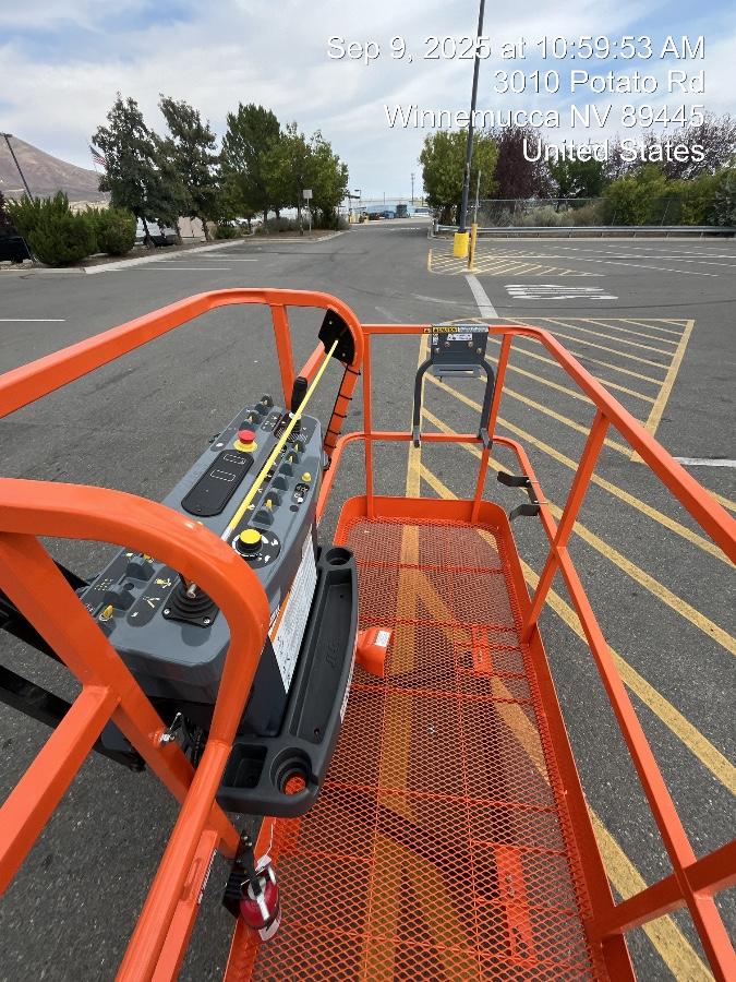 2025 JLG 860SJ