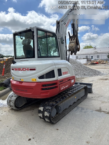 2025 TAKEUCHI TB250-2CR
