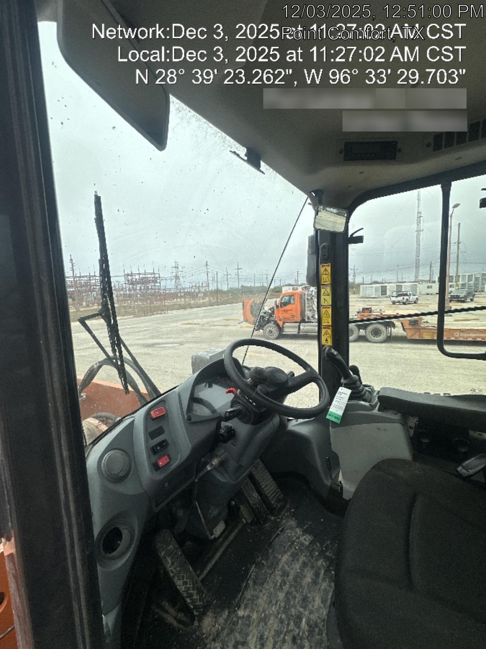 2022 HITACHI ZW220-6