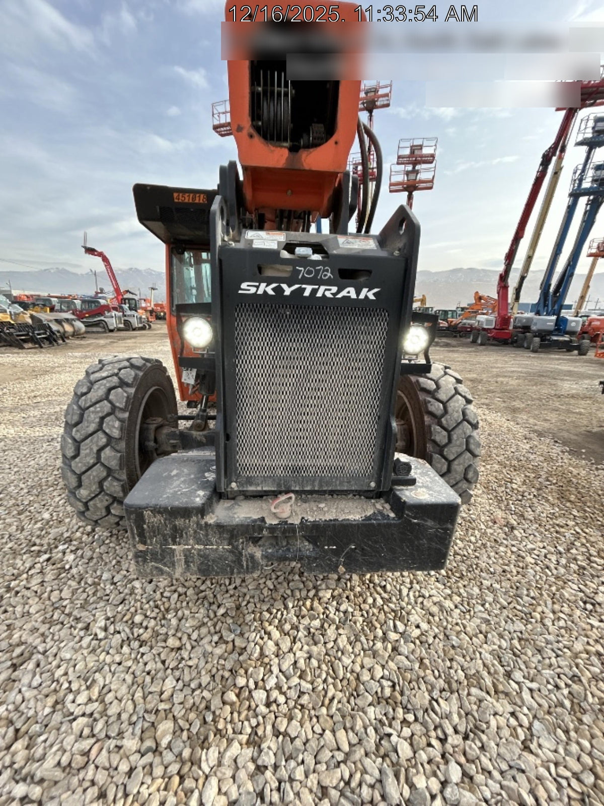 2024 SKYTRAK 8042