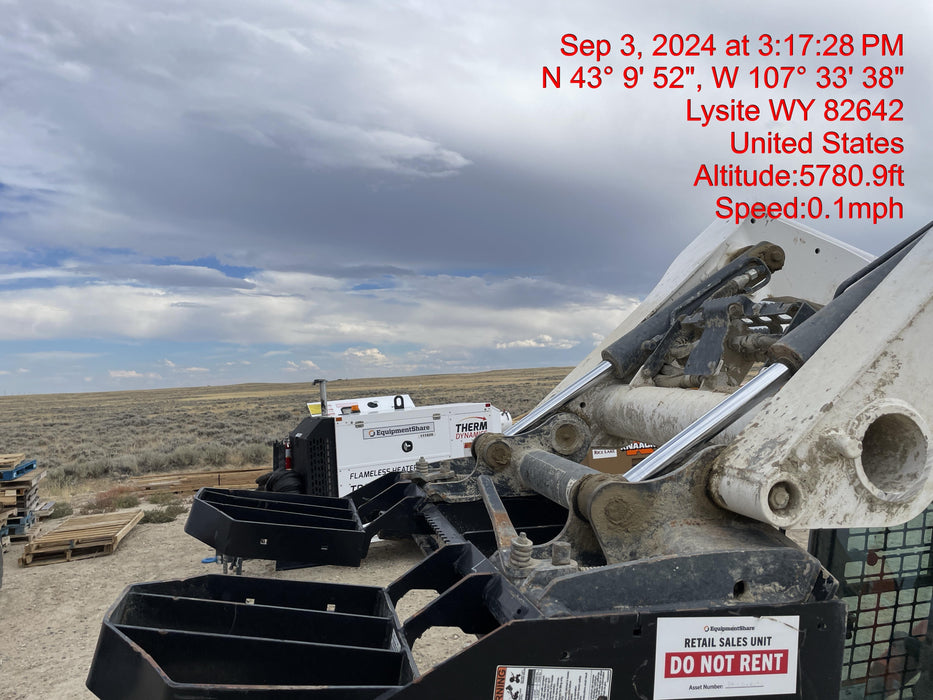 2022 TAKEUCHI 48" Pallet Forks - Takeuchi