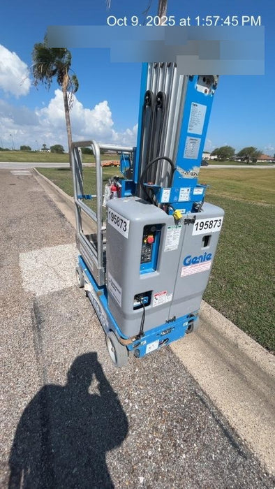 2021 GENIE GR-20