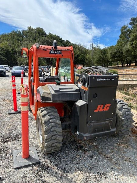 2025 JLG 519