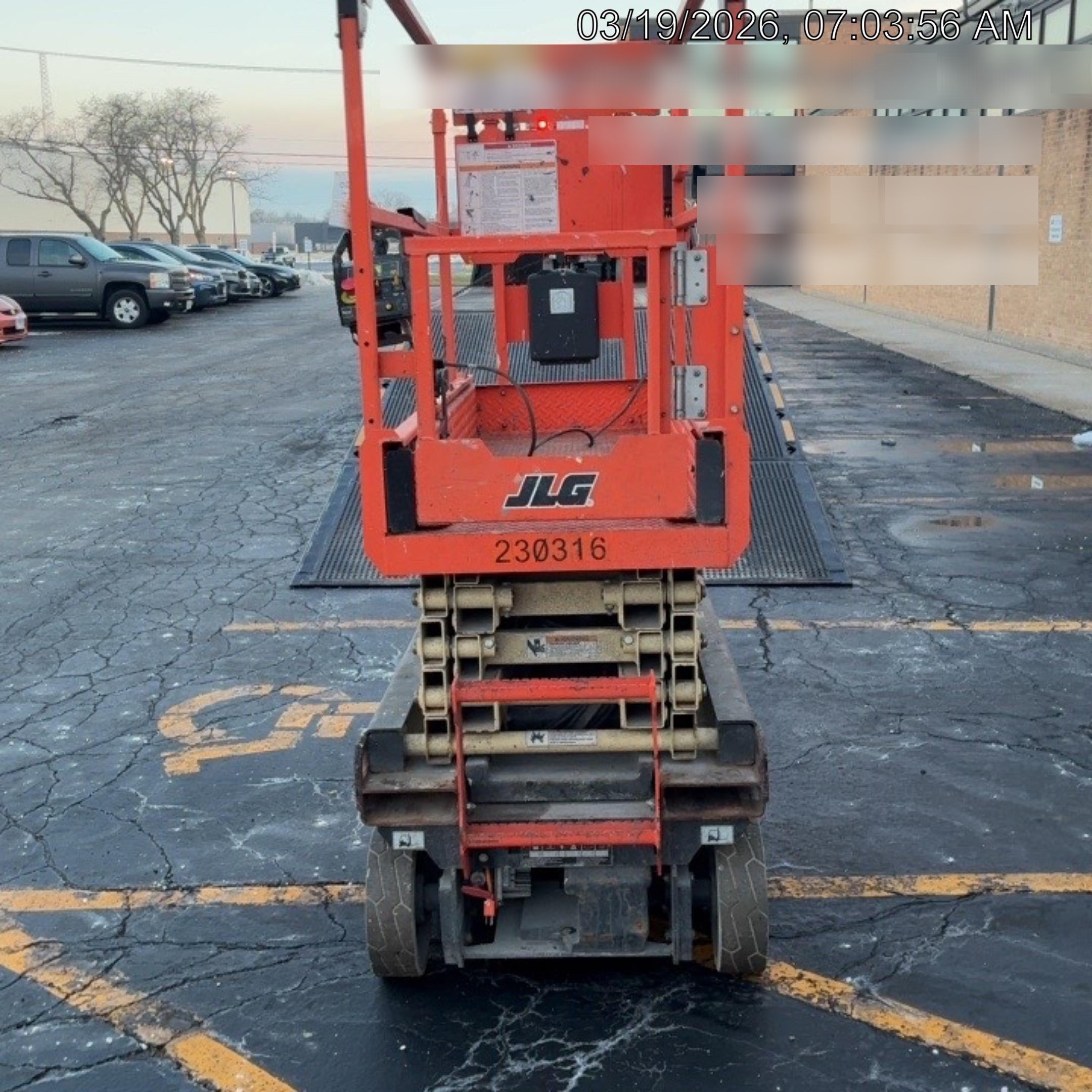 2022 JLG ES1932