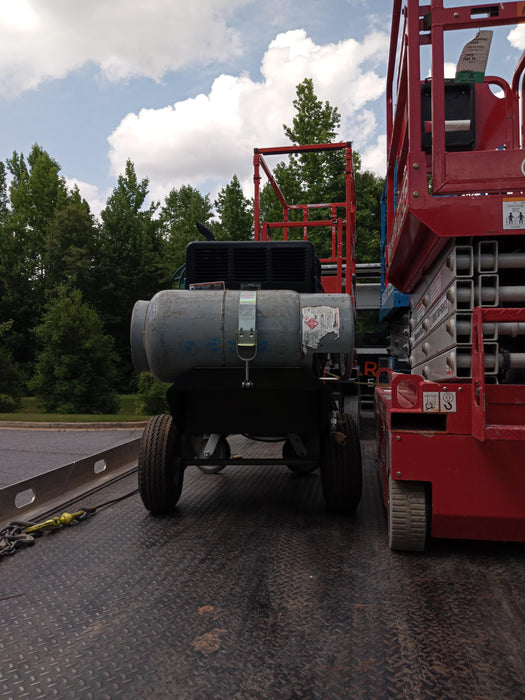 2019 Miller Electric BOBCAT 250 951600 PKG-250 amp Propane Welder, Standard w/Running Gear, Bracket, Hose"250 amp Propane Welder, Standard w/Running Gear, Bracket, Hose