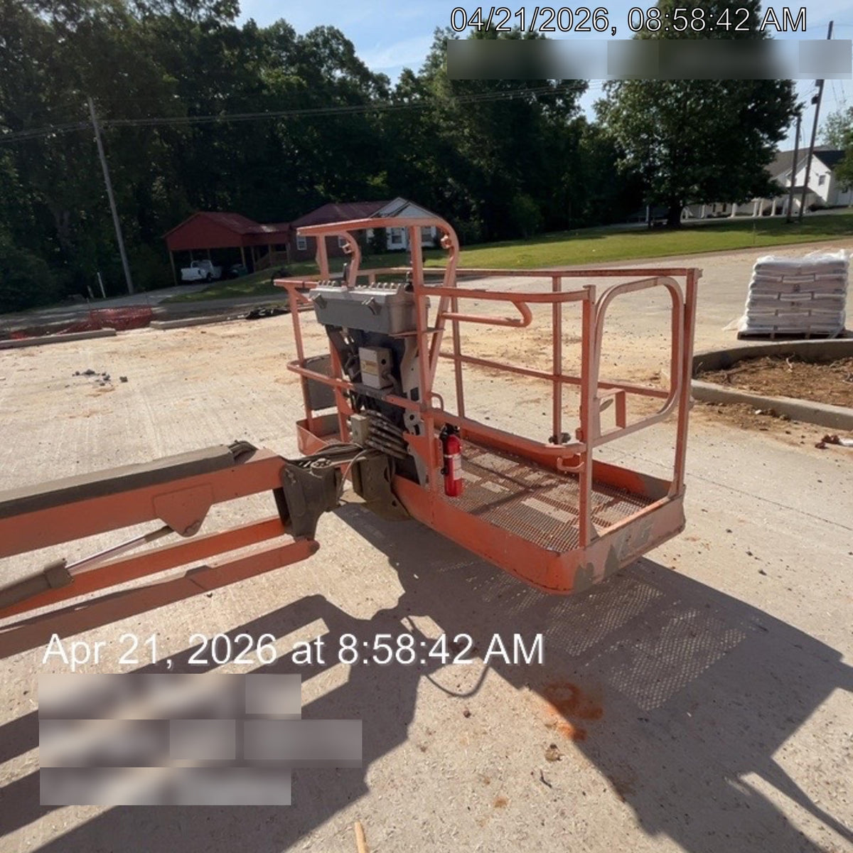 2017 JLG 660SJ