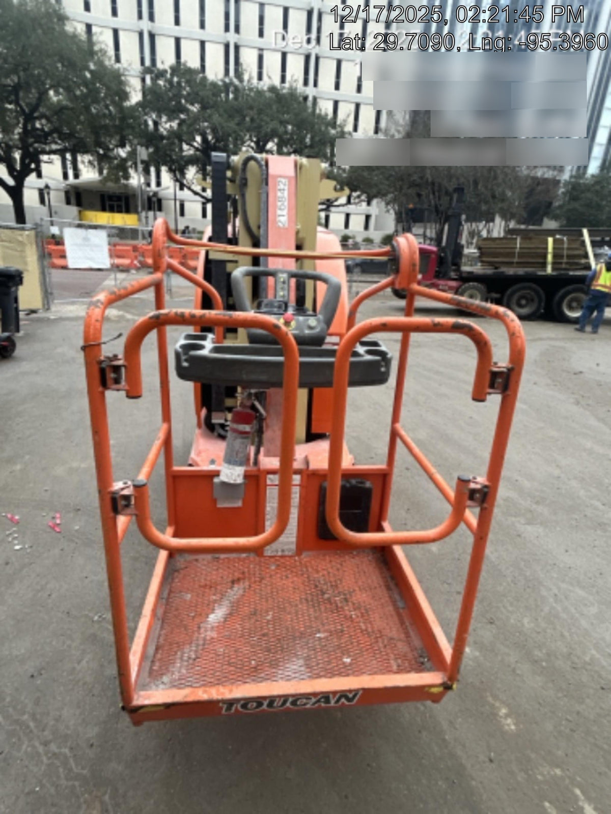 2022 JLG 26E