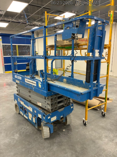 2020 Genie GS-1930 Solid Non Marking Tires, Beacon, Folding rails with half height swing gate, 800W Inverter