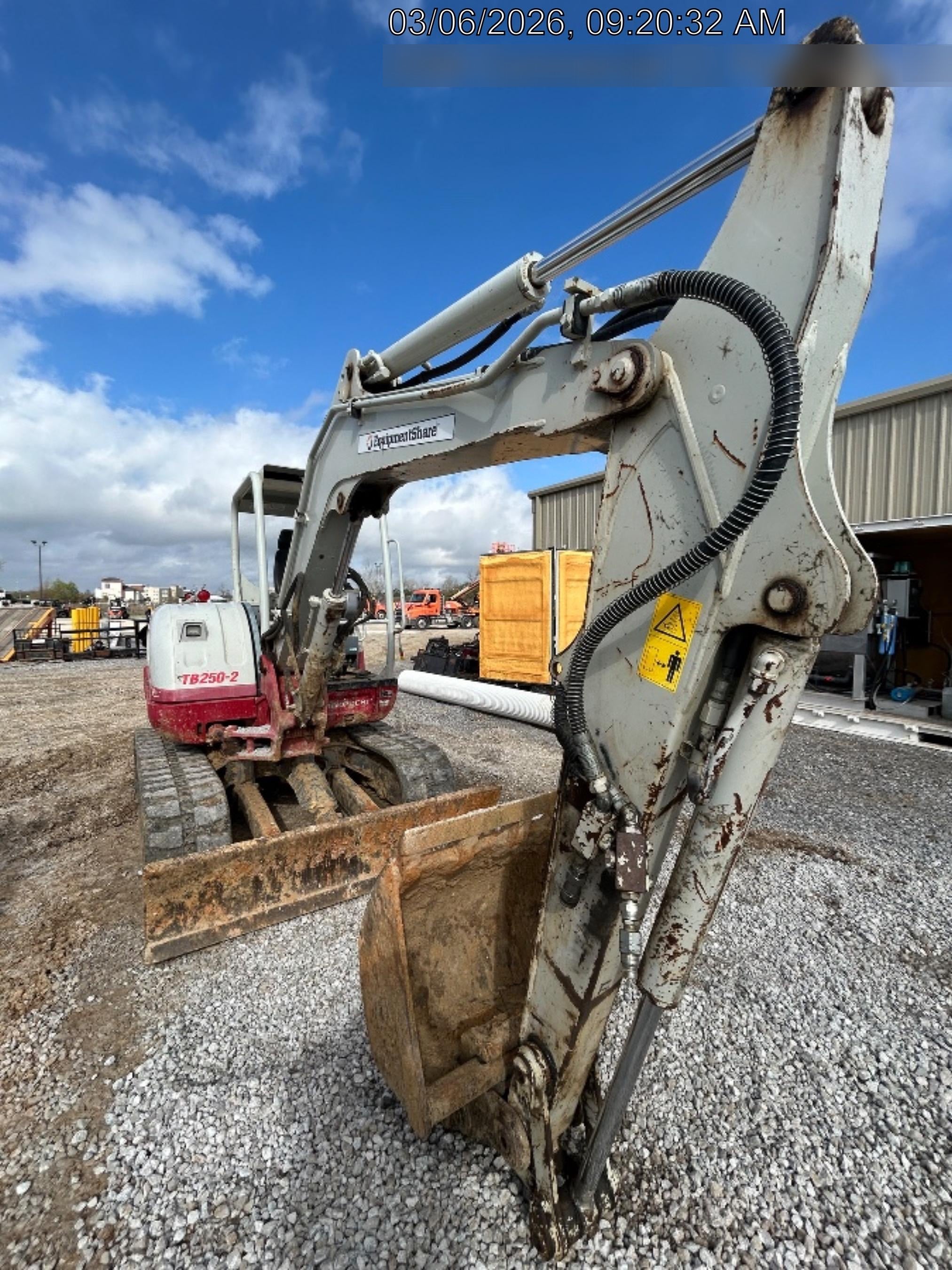 2021 TAKEUCHI TB250-2