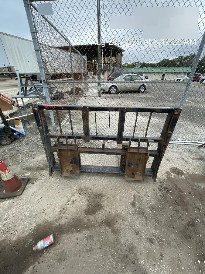 2022 ARROW MATERIAL HANDLING 48" Pallet Forks - Arrow