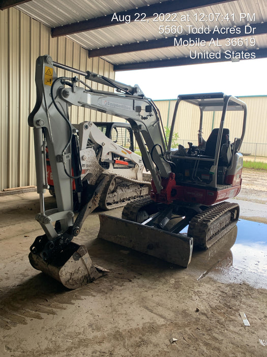 2022 TAKEUCHI TB235-2R