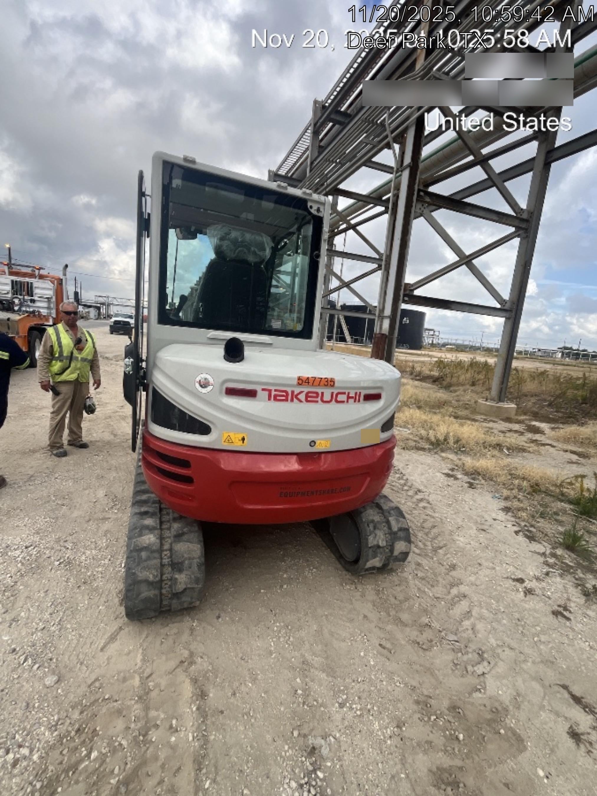 2025 TAKEUCHI TB250-2CR