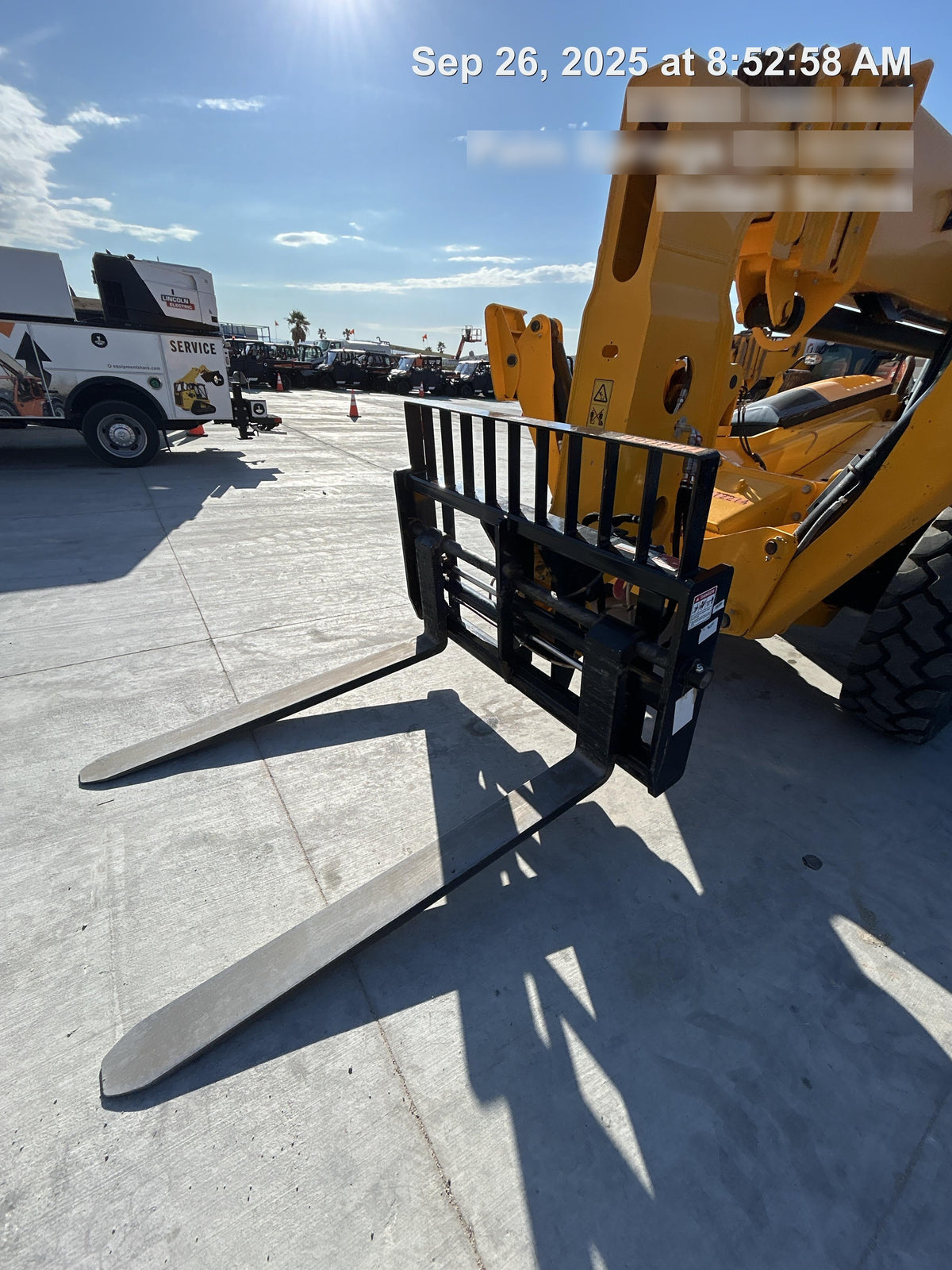 2023 JCB 400/F7377
