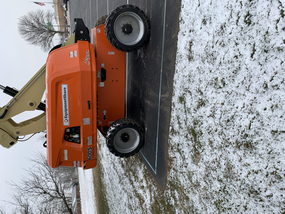 2020 JLG 600S