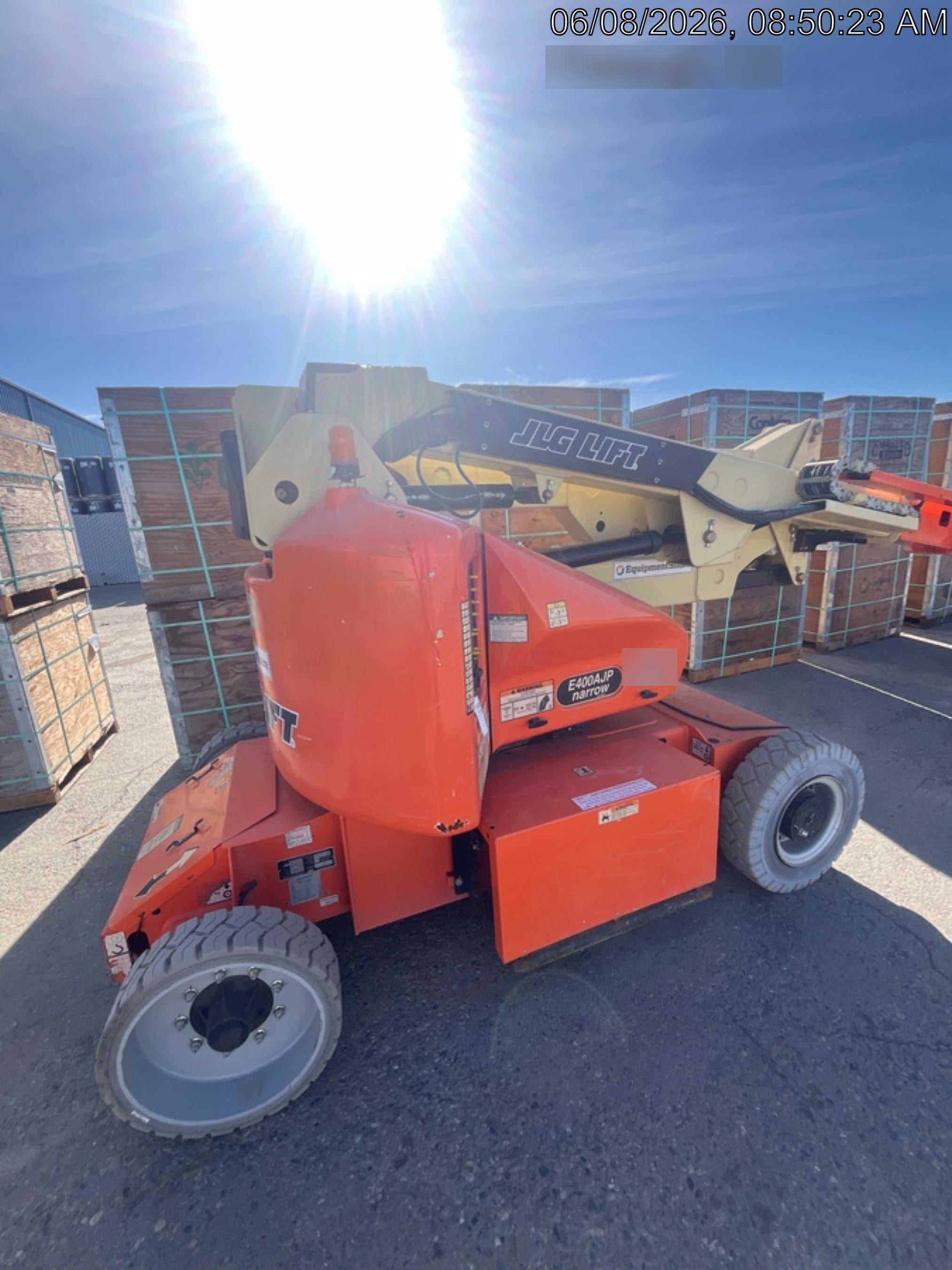 2019 JLG E400AJPN