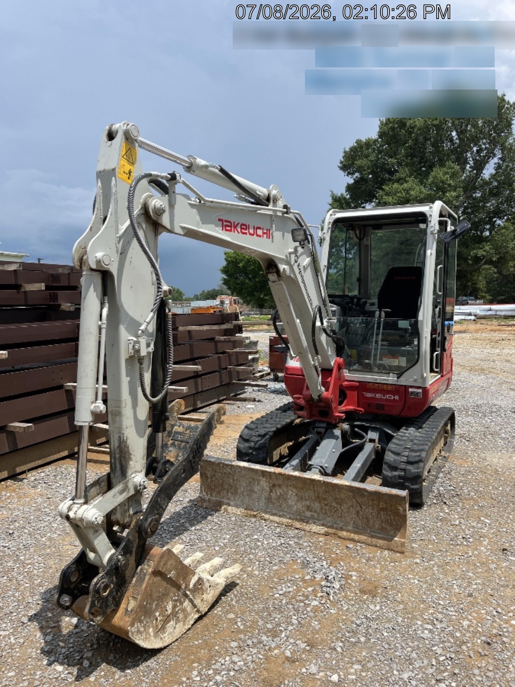 2025 TAKEUCHI TB235-2CR