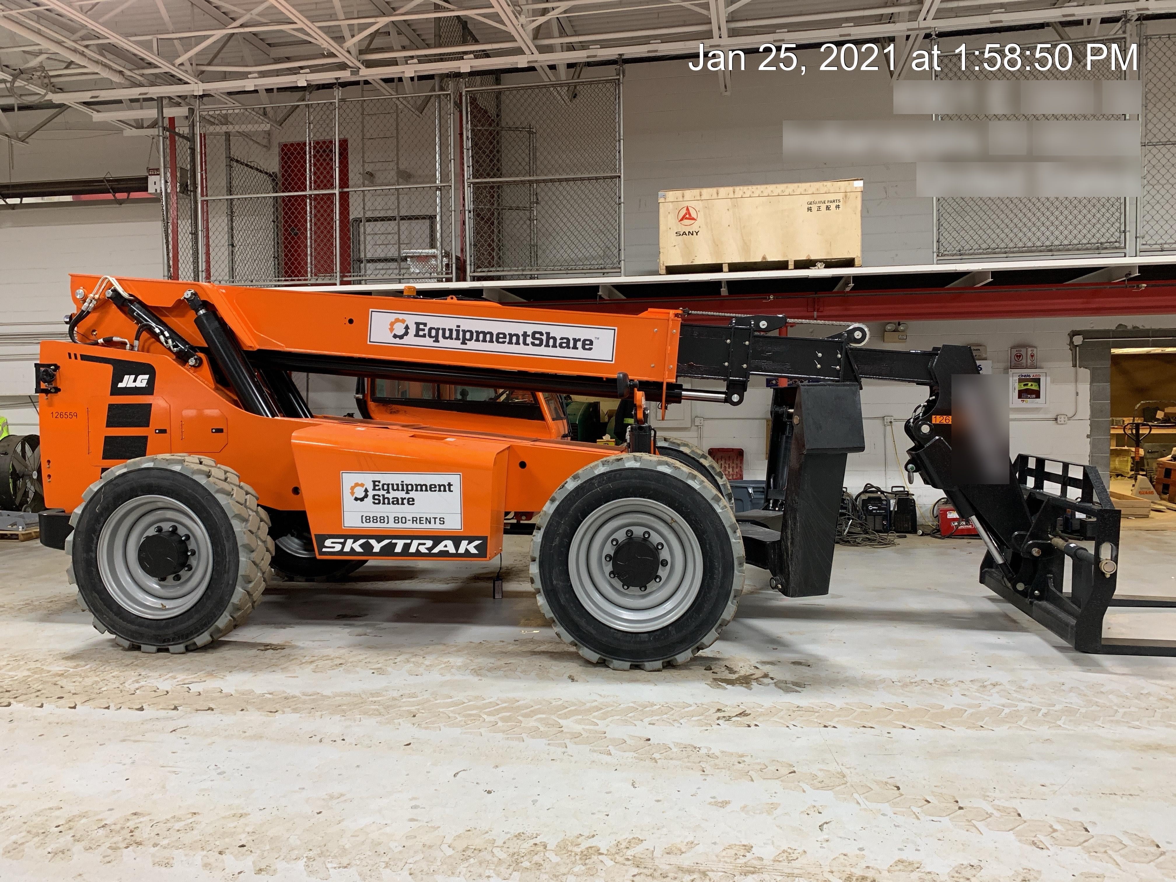 2021 SKYTRAK 10054