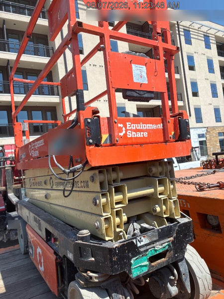 2023 JLG ES2632