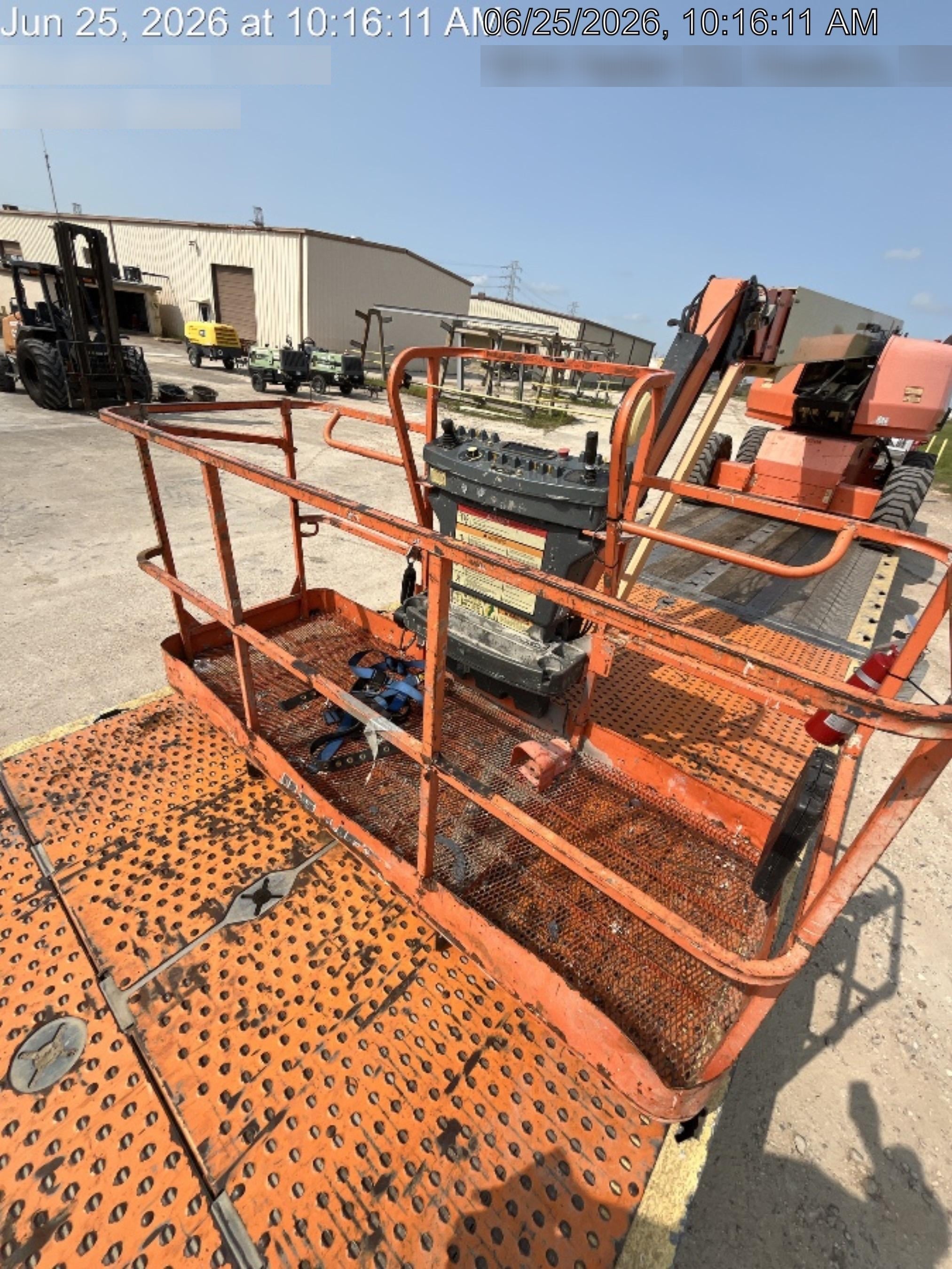 2019 JLG 660SJ
