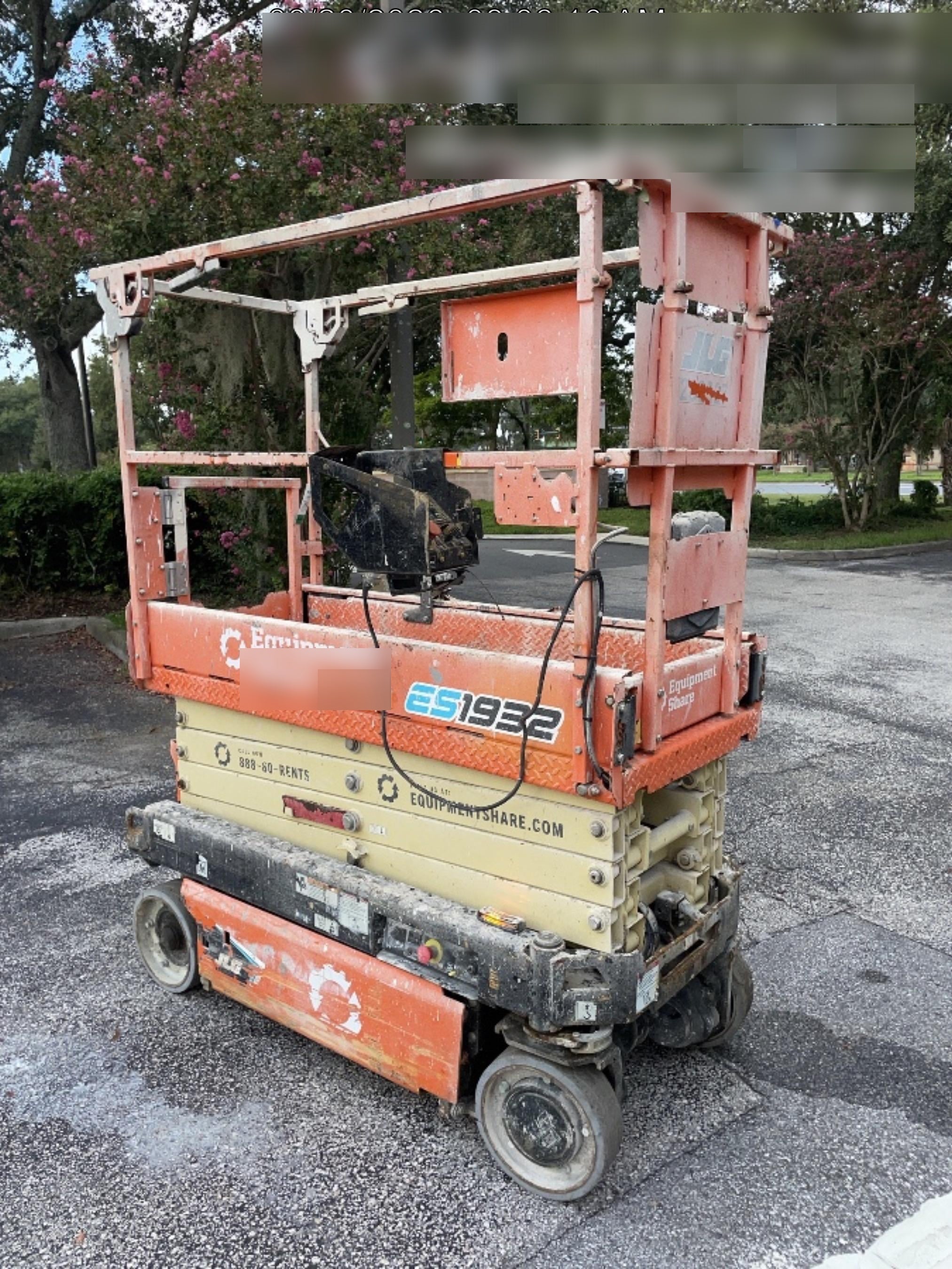 2022 JLG ES1932