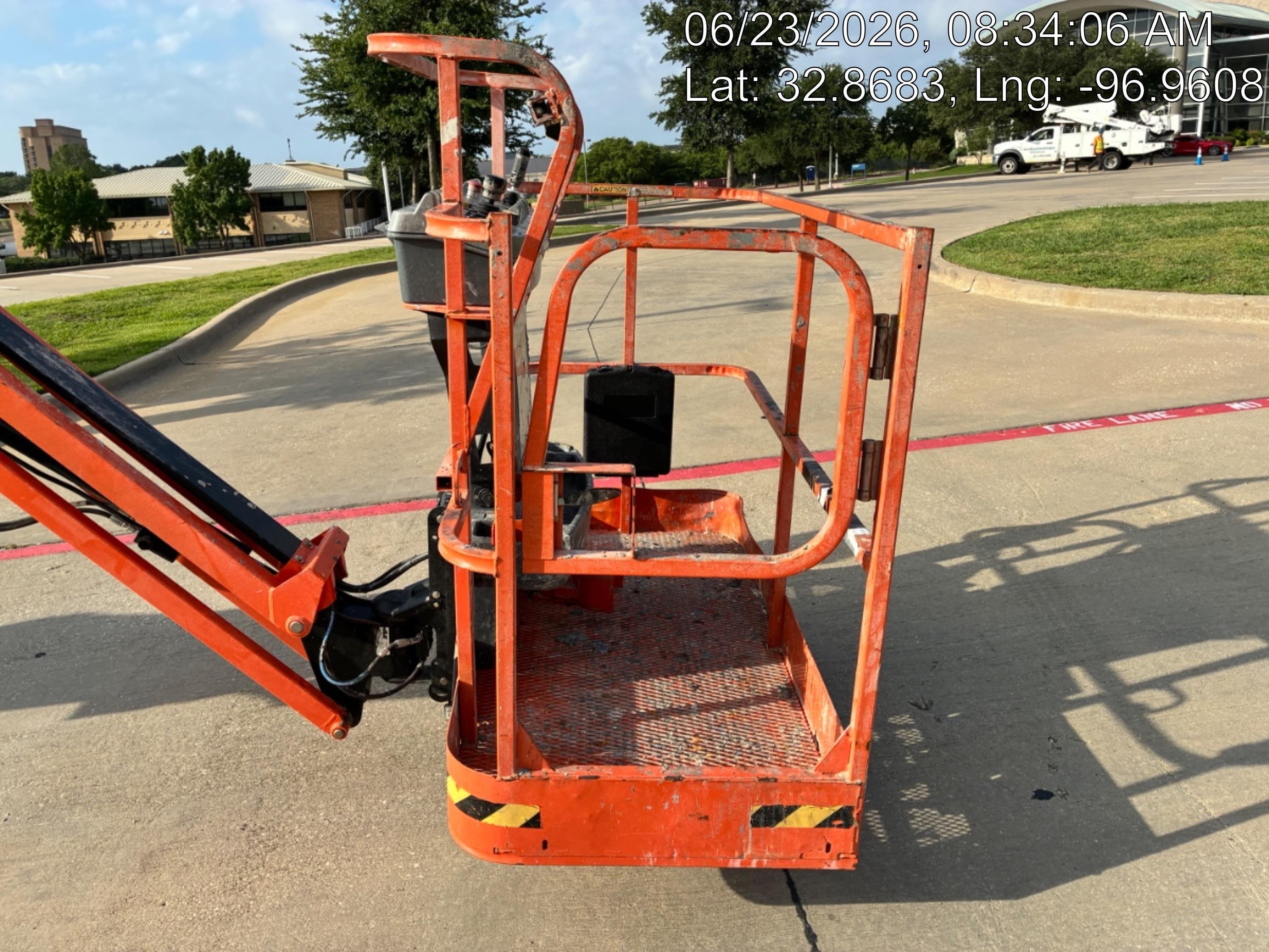 2022 JLG E450AJ