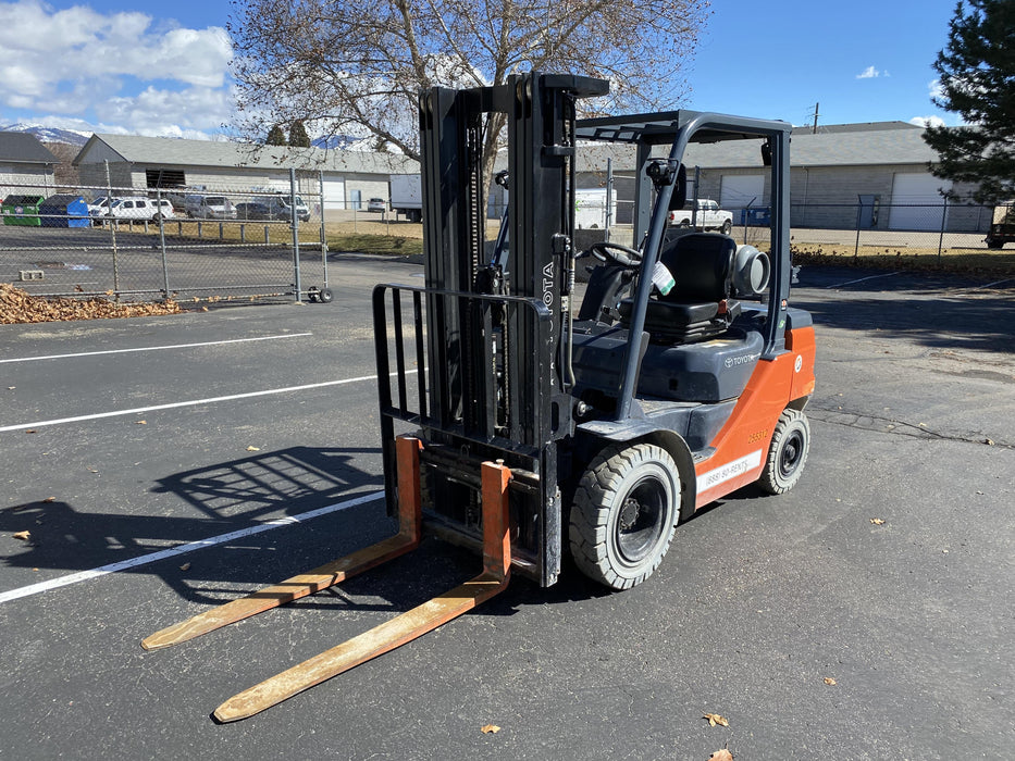 2022 TOYOTA 50-8FGU25