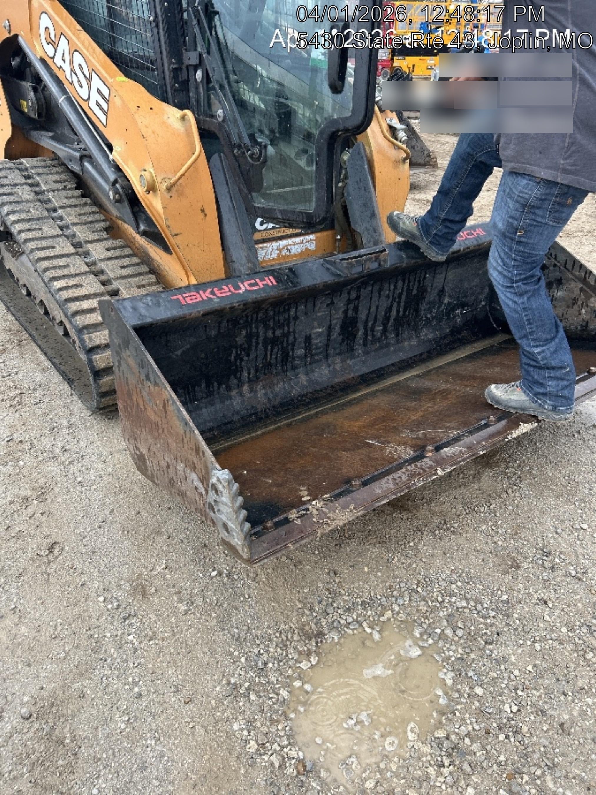 2021 CASE TV450B