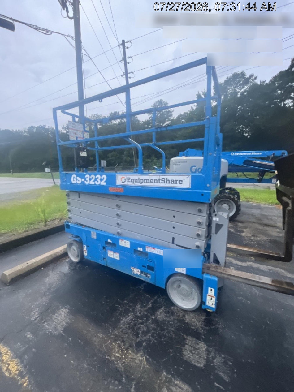 2022 GENIE GS-3232