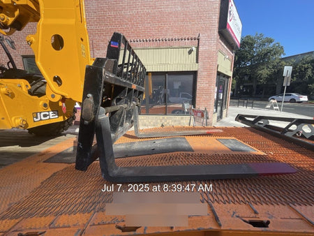 2022 JCB 332/E5286