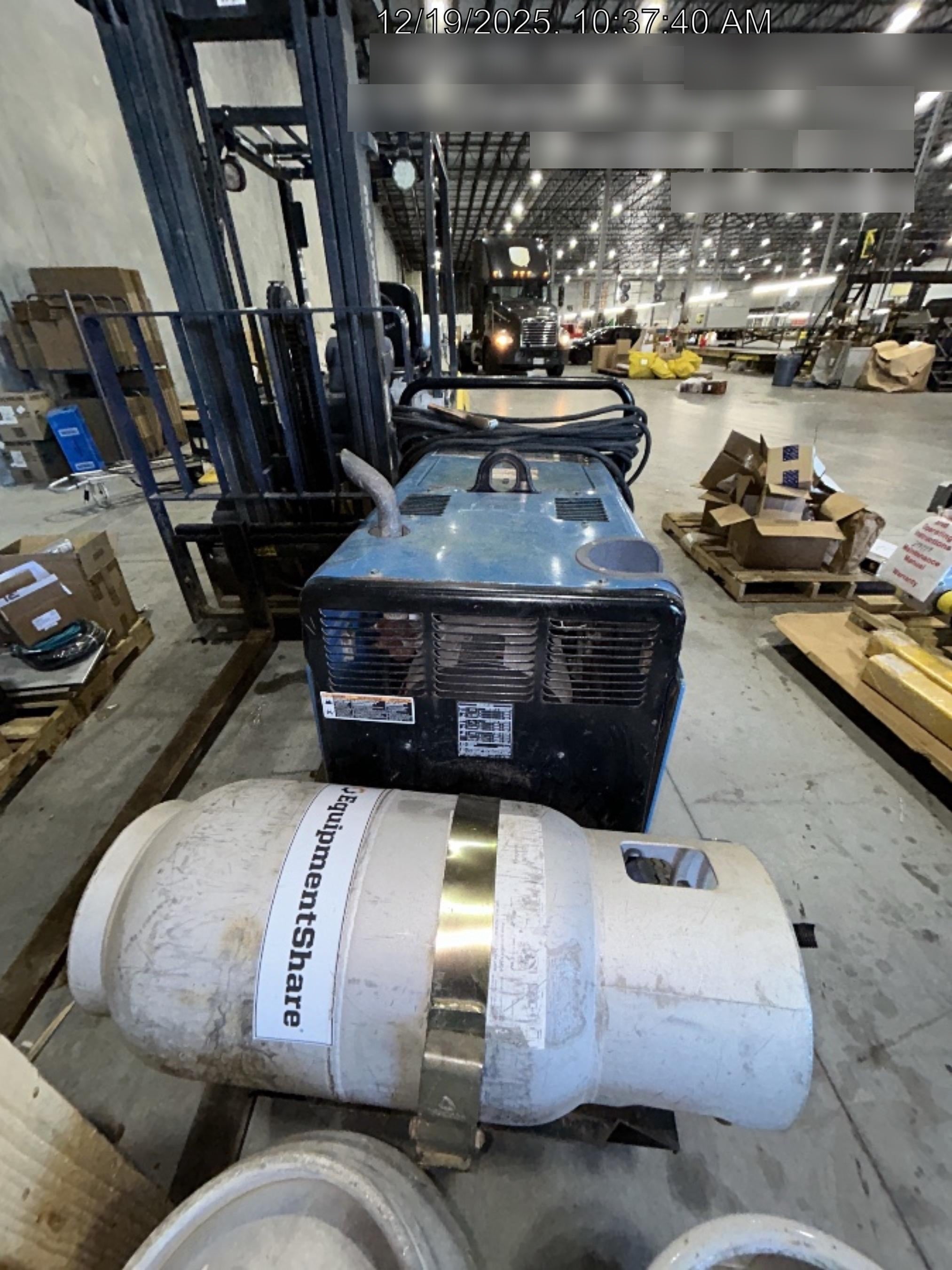 2019 Miller Electric BOBCAT 250 951600 PKG-250 amp Propane Welder, Standard w/Running Gear, Bracket, Hose"250 amp Propane Welder, Standard w/Running Gear, Bracket, Hose