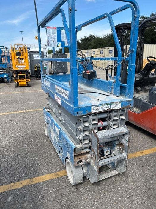 2019 Genie GS-1930 Fixed Rails with Chain Entry