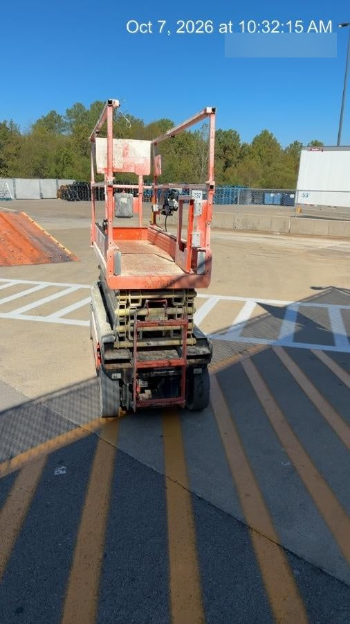2022 JLG ES2632