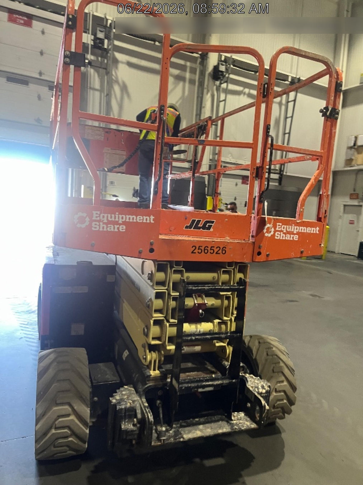 2022 JLG ERT4069
